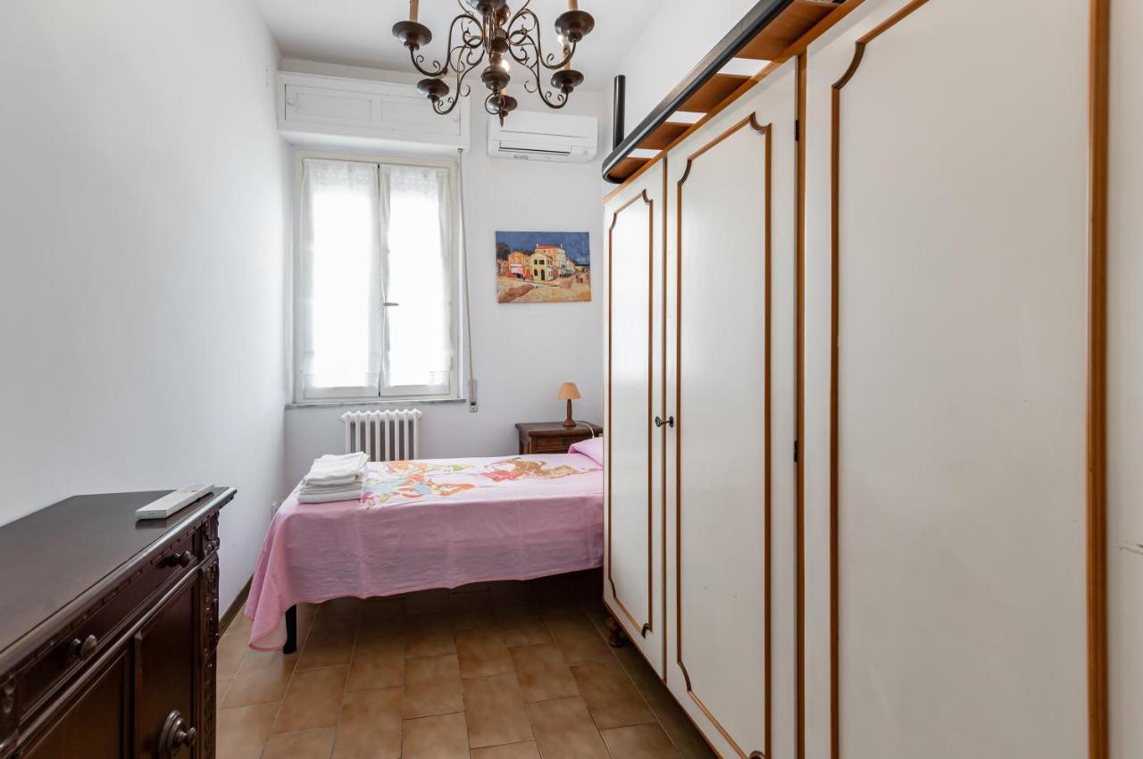 Central Station Terrace Apartment Near The Sea Пескара Екстериор снимка