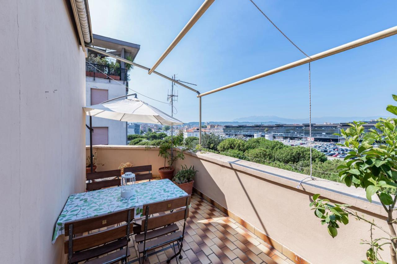 Central Station Terrace Apartment Near The Sea Пескара Екстериор снимка